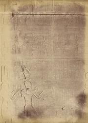 Nahaufnahme von Hieroglypheninschriften (wahrscheinlich vom Tempel von Edfu)