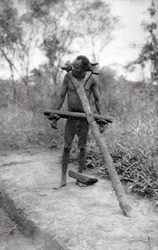 Niam Niam Wahnsinniger, Mongalla nach Terrakekka, Sudan, 1925