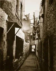 Close, 101 High Street, Glasgow, ca. 1878
