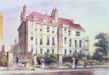 Eingang zum Queen Square vom Park, mit Blick auf das Haus von Jeremy Bentham