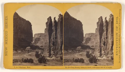 Camp Beauty, Cañon de Chelly, Felswände von etwa 1200 Fuß Höhe.