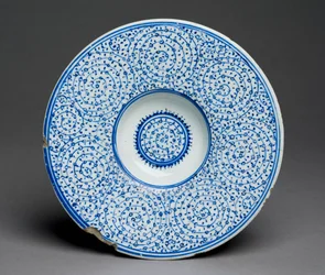 Tondino-Schale, Iznik Golden Horn Ware, Türkisch, ca. 1535-45