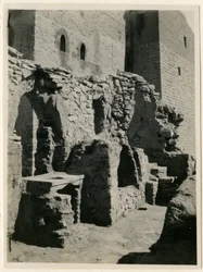 Ruinen der Saline, Kloster St. Simeon, Assuan, Ägypten, Fotografie von Ugo Monneret de Villard