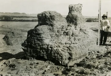 Grab im Nekropolis, Qasr Ibrim, Ägypten, Foto von Ugo Monneret de Villard