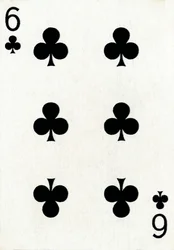 6 der Kreuz aus einem Kartenspiel von Goodall & Son Ltd., ca. 1940