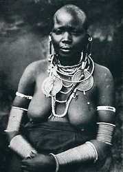 Eine Massai-Matrone, 1912