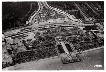 Luftaufnahme des Flughafens Berlin Tempelhof, Deutschland, aus einem Zeppelin, ca. 1931, 1933