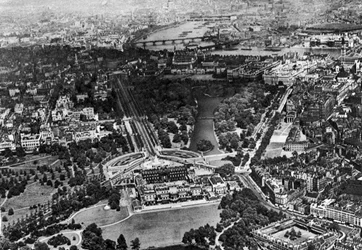 Luftaufnahme des Buckingham Palace, London, 1926-1927