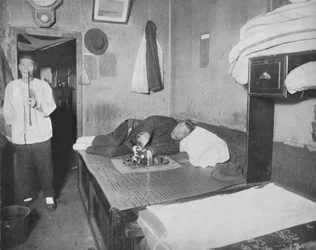 Eine Opiumhöhle in San Francisco, 19. Jahrhundert