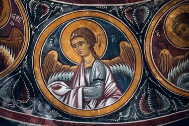 Engelmedaillon um Christus und das Jüngste Gericht (Detail) der byzantinischen Freske aus dem Narthex-Gewölbe der Kirche von Asinou. Jüngstes Gericht Szene 14. Jahrhundert (1332) UNESCO-Weltkulturerbe, Troodos-Region, Zypern