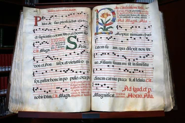 Antiphonale. Die Beschneidung Jesu. Domus Galilaeae, Israel