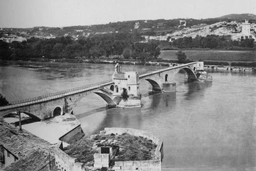 Avignon - St. Benezet-Brücke und Rhonetal, Ansicht vom Doms Fort, um 1925