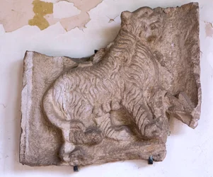 Basrelief, Löwe