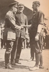 Baseball, das Nationalspiel der Vereinigten Staaten, wurde von amerikanischen Truppen in England gespielt