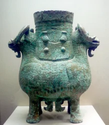 Bronzeritualgefäß, Shang-Dynastie, China, 12. Jahrhundert v. Chr.