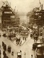 Bauarbeiten am Piccadilly Circus in London, 1926, 1935