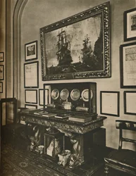 Kabinett der Nelson-Relikte im Lloyds Committee Room