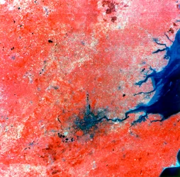 Kompositfotografie von London, aufgenommen von Landsat 2