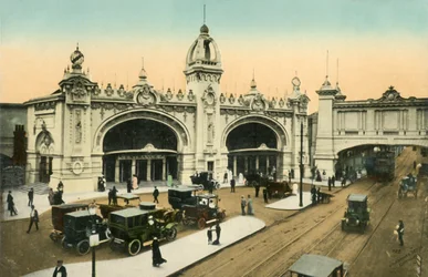 Krönungsausstellung, Eingang Wood Lane, London, 1911.