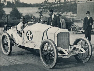 Graf Zborowski, der Jüngere, auf einem Mercedes, 1937