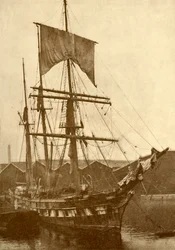 Cutty Sark, der berühmte alte China-Klipper, der in den siebziger und achtziger Jahren alle Geschwindigkeitsrekorde brach