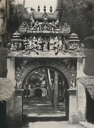 Eingang zu einem Hindutempel, Ceylon, 1926