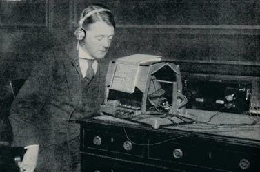 Elektrizität verwandelt die gedruckte Welt in Klang für Blinde, ca. 1935