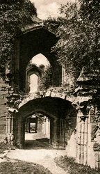 Eingang zur Banketthalle, Kenilworth Castle, Warwickshire, frühes 20. Jahrhundert