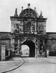 Tor der Zitadelle, Plymouth, Devon, 1924-1926