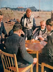 Deutsche Flieger außer Dienst, Frankreich, 1943