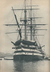 HMS Victory bevor sie 1922 ins Trockendock verlegt wurde, 1936
