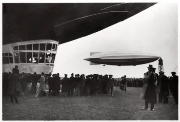 HM Luftschiff R100, 1930 1933