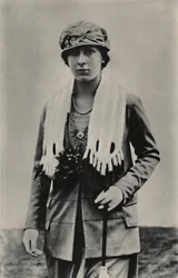 H.R.H. Prinzessin Mary, um 1920