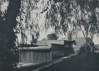 Haus in Los Angeles von Richard J Neutra - Der Aspekt vom Straßenansatz, 1942