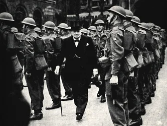 Inspektion der Home Guard, 1940er Jahre, 1945.