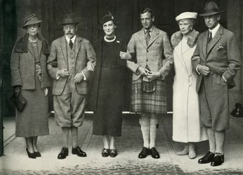 König Georg V., Königin Mary, Prinz George, Prinzessin Marina... in Balmoral 1934, 1951
