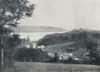 Llanstephan - Das Dorf und der Burghügel, 1895