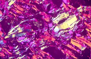 Mineralien, Nichteisenmetalle, LM Magnesia-Feuerfest