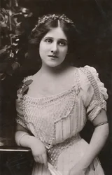 Miss Edna May, 1878-1948, um 1930