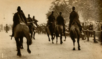 Berittene Polizei vertreibt Demonstranten, Means Test Proteste, Hyde Park, London, 1932-1933