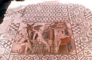 Nymphen, römisches Mosaik, Volubilis, Marokko