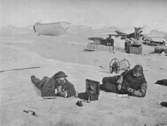 Beobachtung mit Sextant und künstlichem Horizont. Juli 1895, 1897