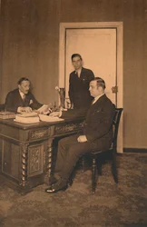 Büro des Sekretärs an der kubanischen Botschaft in Brüssel, Belgien, 1927