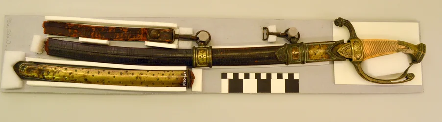 Offiziersschwert und Scheide möglicherweise französischen Ursprungs, das William L. Clay Hickman gehörte und im Krieg von 1812 verwendet wurde