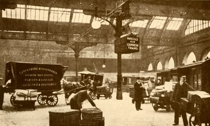 Überkopf-Elektropaketträger, Victoria Station, Manchester, 1930