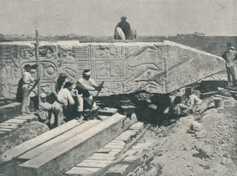 Das Aufrichten der Nadel, um das Gerüst darunter zu bauen, 1877, 1910