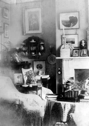 Wohnzimmer, um 1882