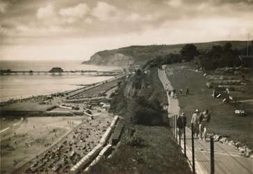 Small Hope Bay und Shanklin Pier, I.W., vom Cliff Walk, um 1920