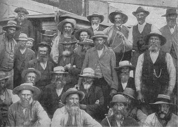 Einige von Cronjes Offizieren, die bei Paardeberg gefangen genommen wurden, um 1900, 1902