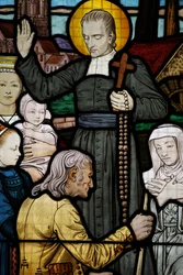 Buntglasfenster in der Saint-Honore d